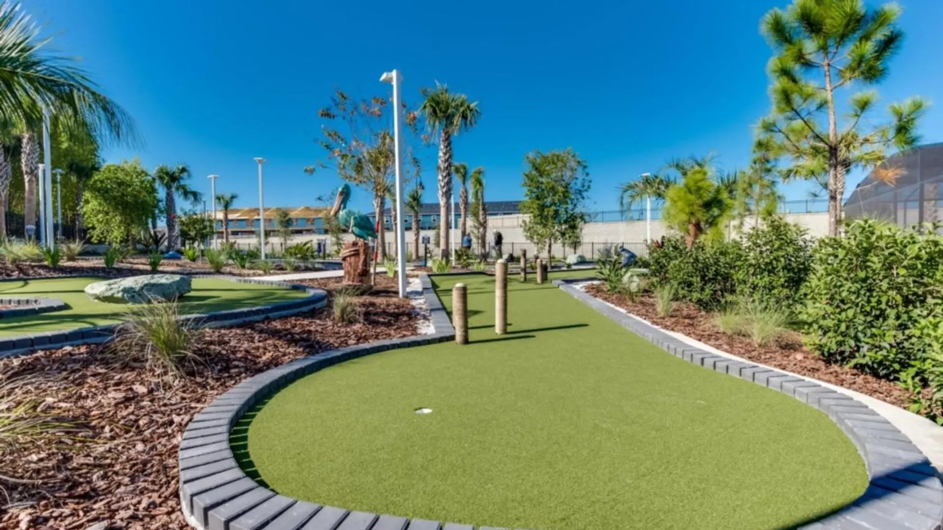 Modern Oasis: 7 Bedroom Villa Near The Beach 6324 Davenport 0*,