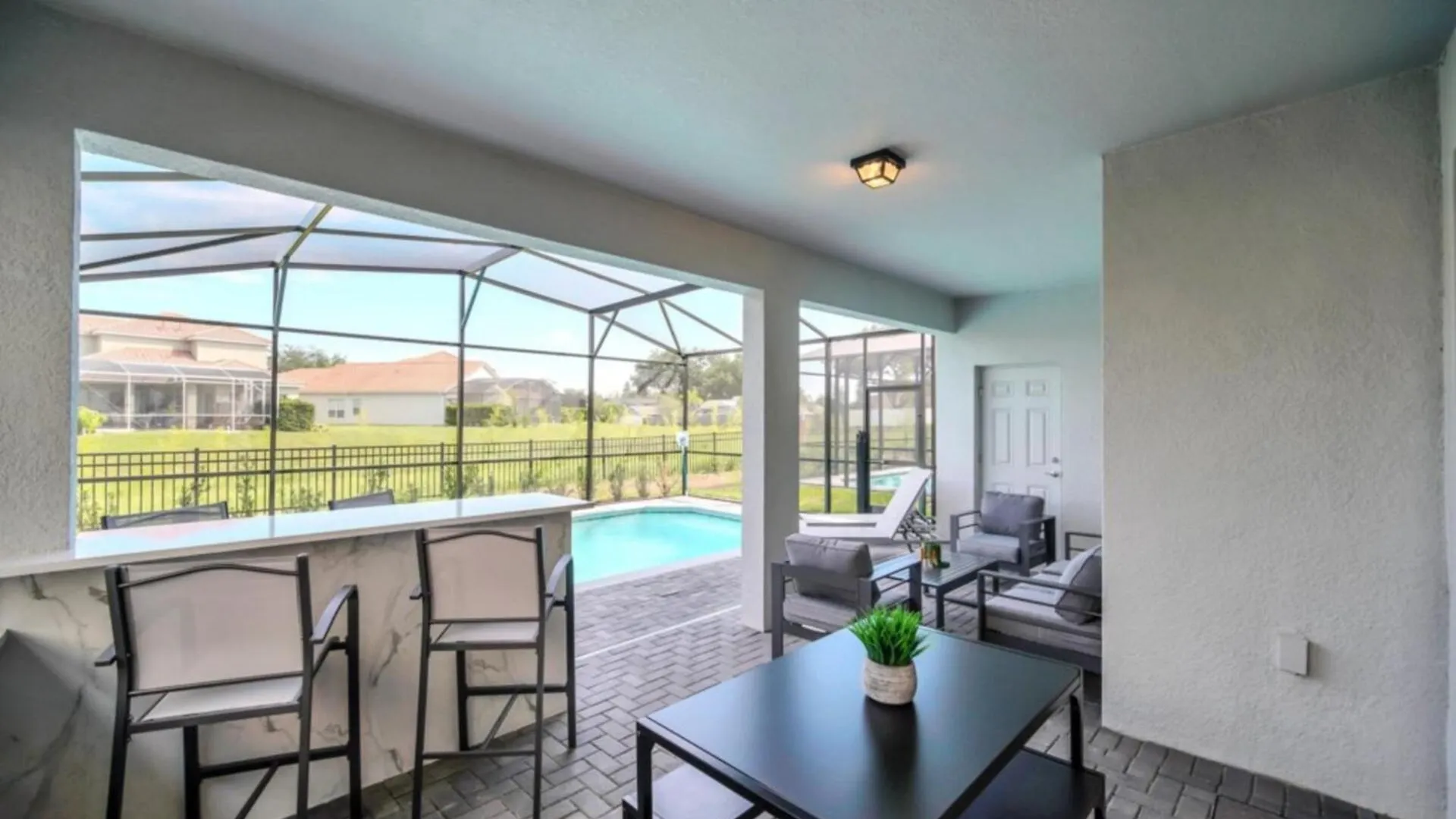 Modern Oasis: 7 Bedroom Villa Near The Beach 6324 Davenport