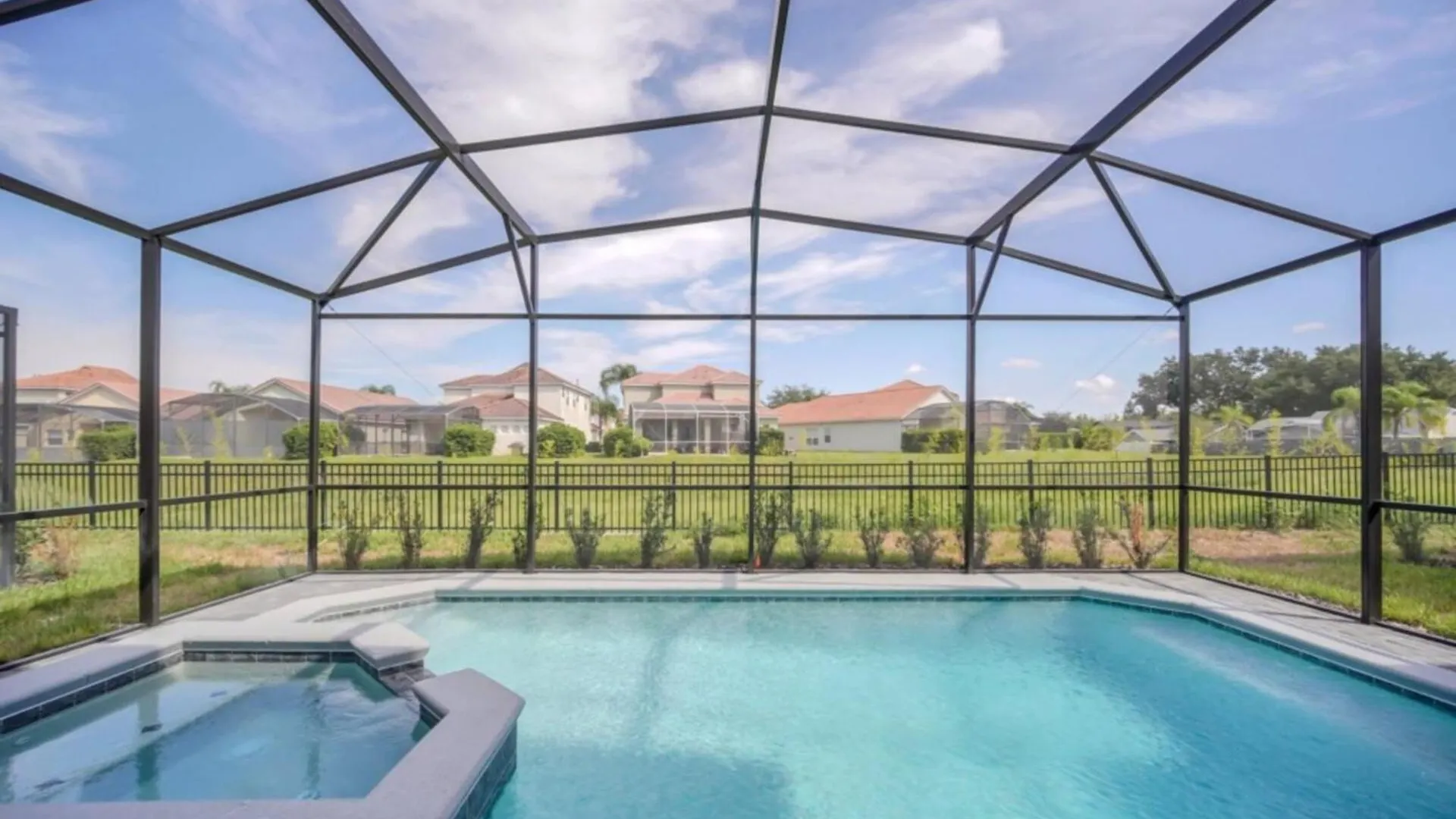 Modern Oasis: 7 Bedroom Villa Near The Beach 6324 Davenport 0*,